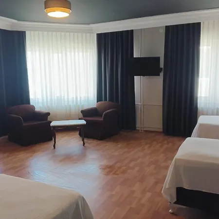 Corner Park Center Гостевой дом 3*