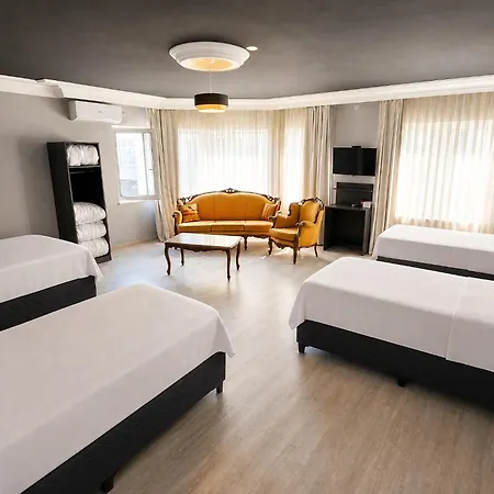 Corner Park Center 3*