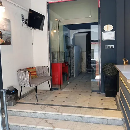 Corner Park Center Корлу