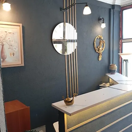 Corner Park Center 3* Τσόρλου